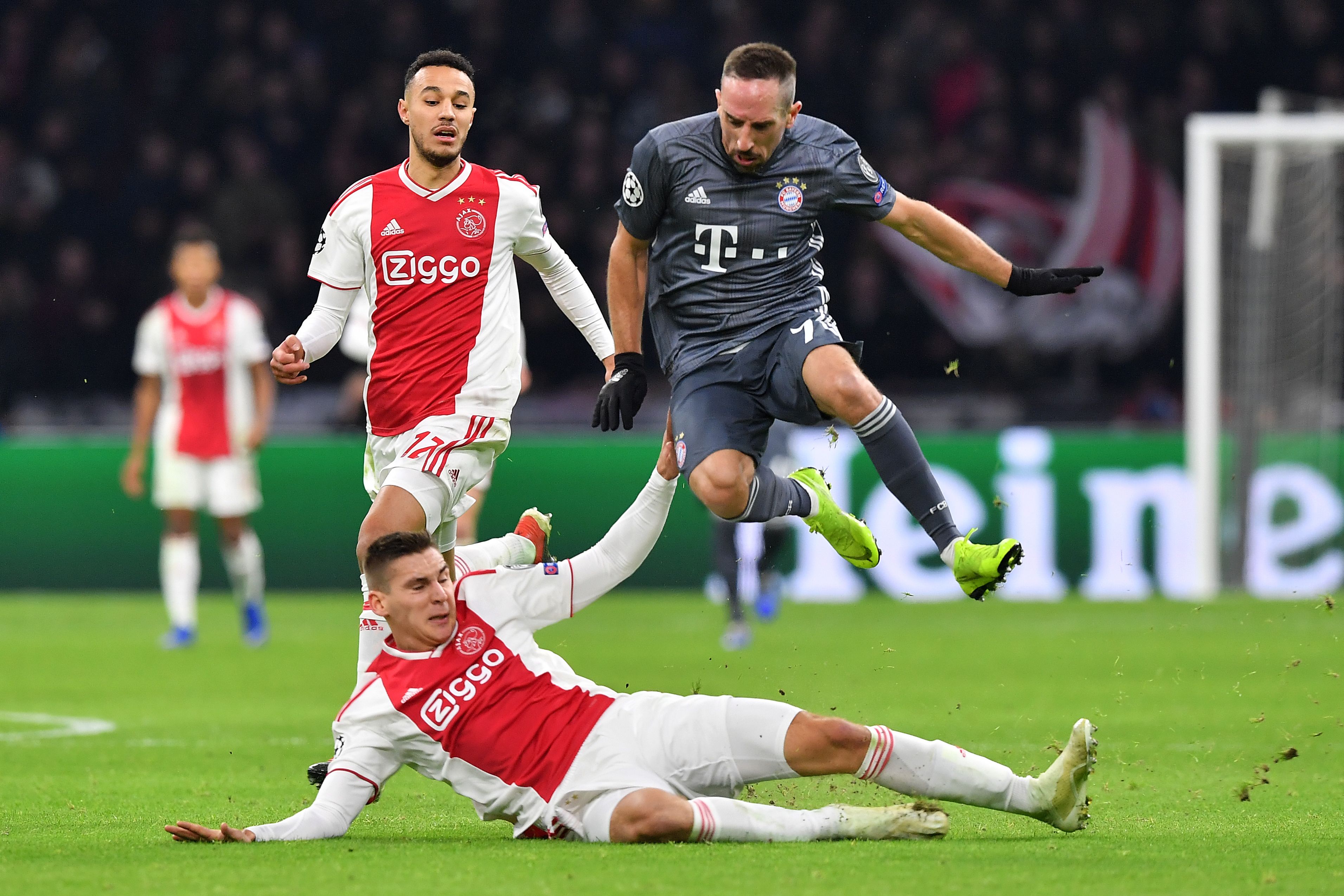 b体育下载-拜仁慕尼黑对阿贾克斯的比分