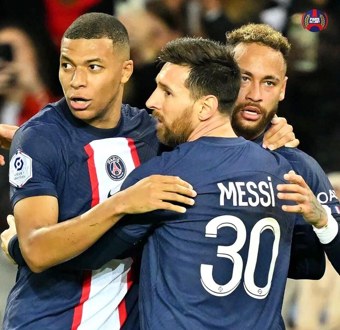 b体育下载-关于巴黎圣日耳曼重签内马尔，组建新阵容的信息